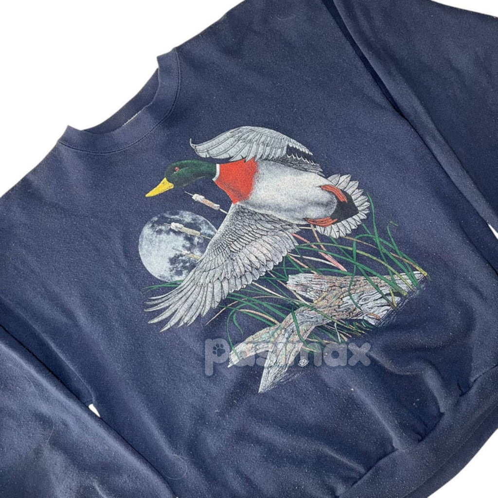Vintage Loon Nature Graphic Crewneck – Lake & Wilderness Sweatshirt