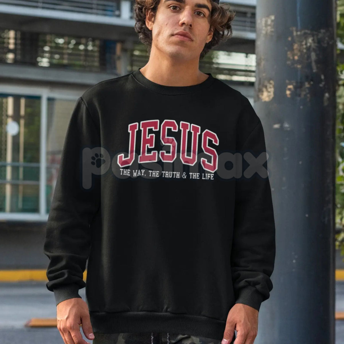 Walk in Faith Christian Sweatshirt – Jesus is Love Trendy Crewneck for Believers