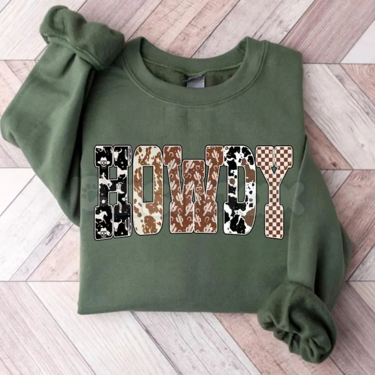 Howdy Yee Haw Western Sweatshirt | Retro Rustic Country Jumper | Cowgirl Aesthetic Crewneck | Fun Western Wear Gift