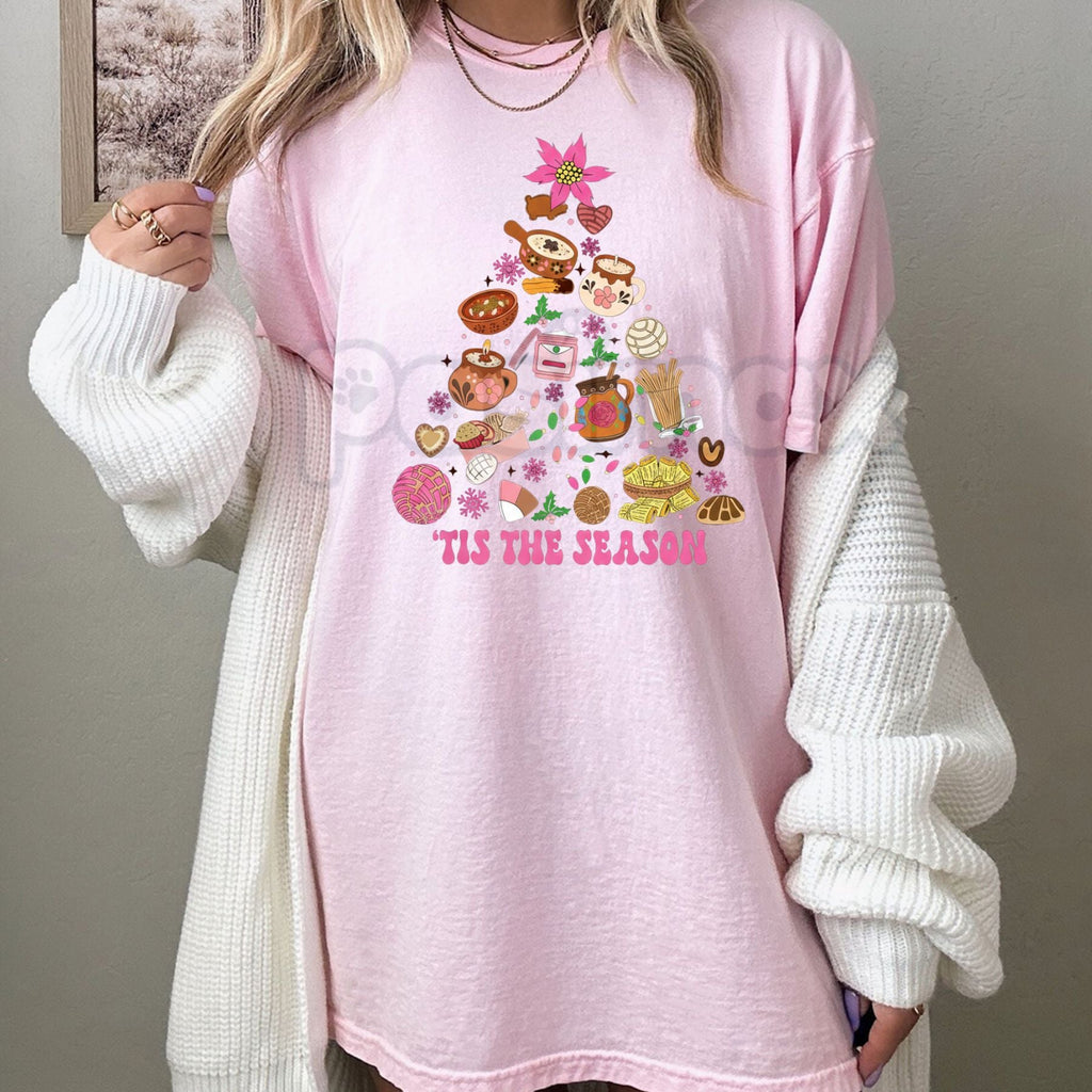 "Tis The Season Mexican Christmas Tree T-Shirt" - Tamales Pan Dulce Holiday Tee, Festive Latinx Christmas Apparel, Unique Foodie Xmas Gift