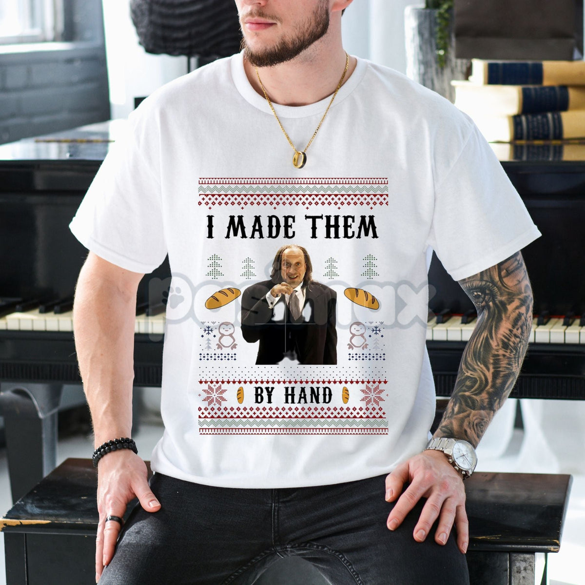 Scary Movie "I Made Them By Hand" Ugly Christmas T-Shirt - Funny Hanson Quote Tee, Cult Comedy Holiday Gift, Parody Xmas Sweater Apparel