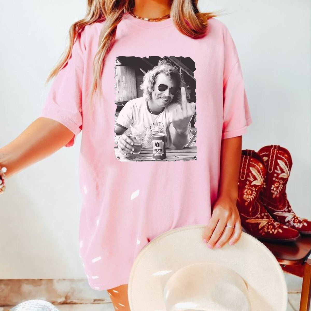 Jimmy Buffett "Middle Finger" T-Shirt - Funny Fan Gift, Unisex Cotton Tee