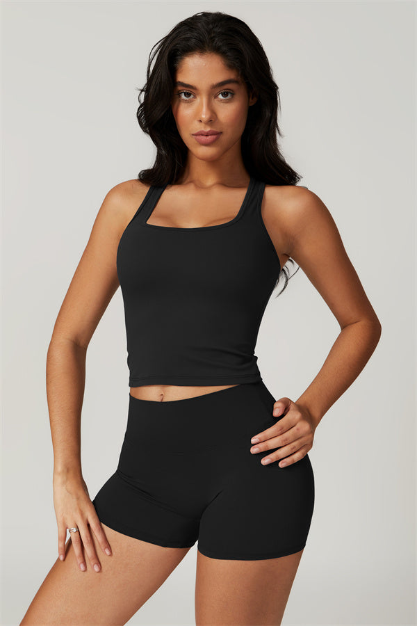 The Dynamic Crop Top Shorts 2-Piece Set