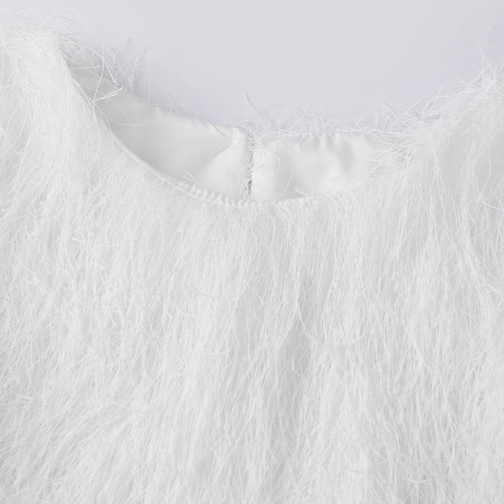 Women's 2026 Trendy White Fluffy Fur Sleeveless Cropped Top Soft Fuzzy Blouse Casual Party Daily Streetwear Fashion Top