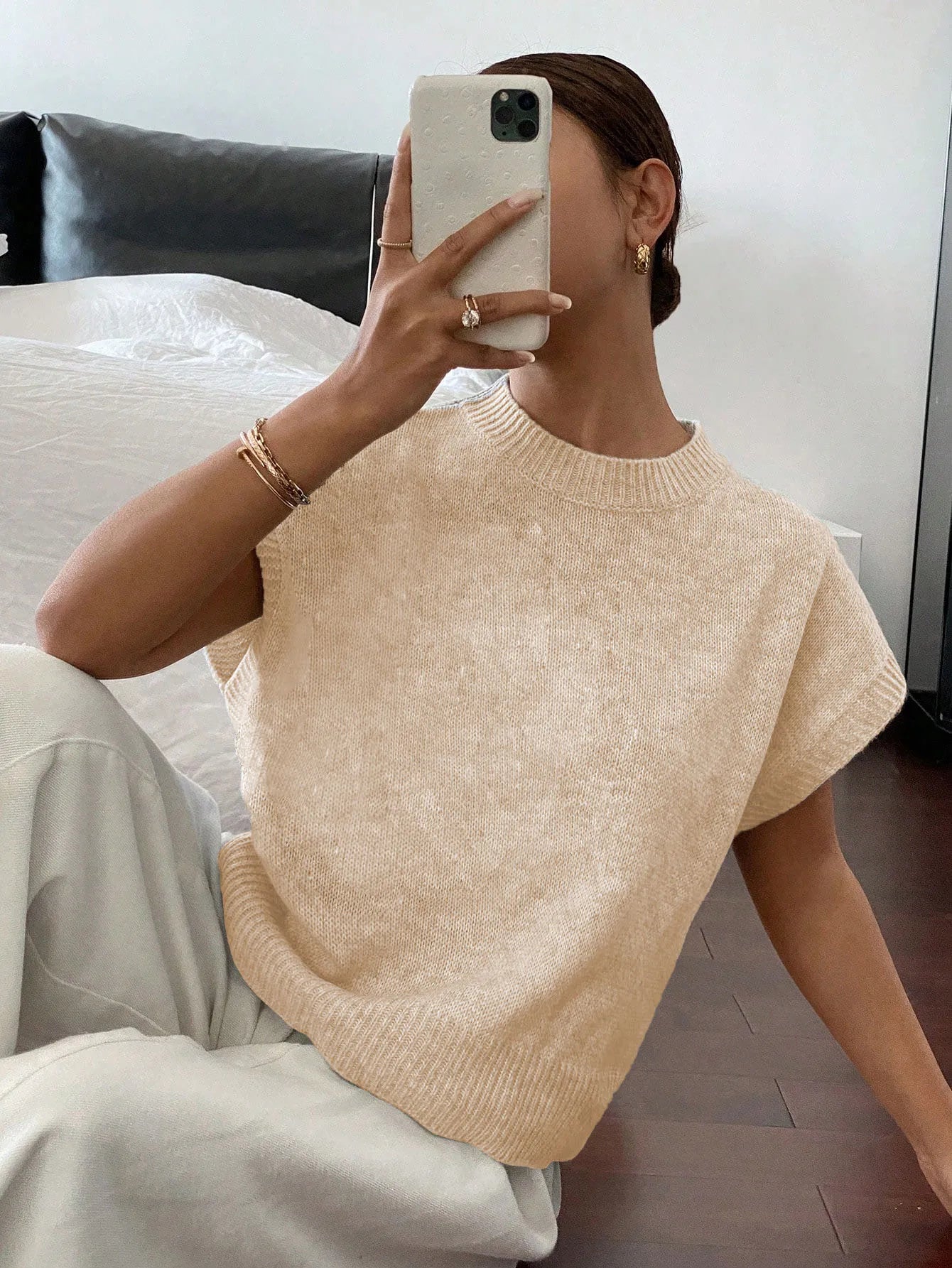 Women's Elegant Short Sleeve Knit Sweater Casual O-Neck Straight Dropped Shoulders Comfort Sweater Vest Spring/Fall