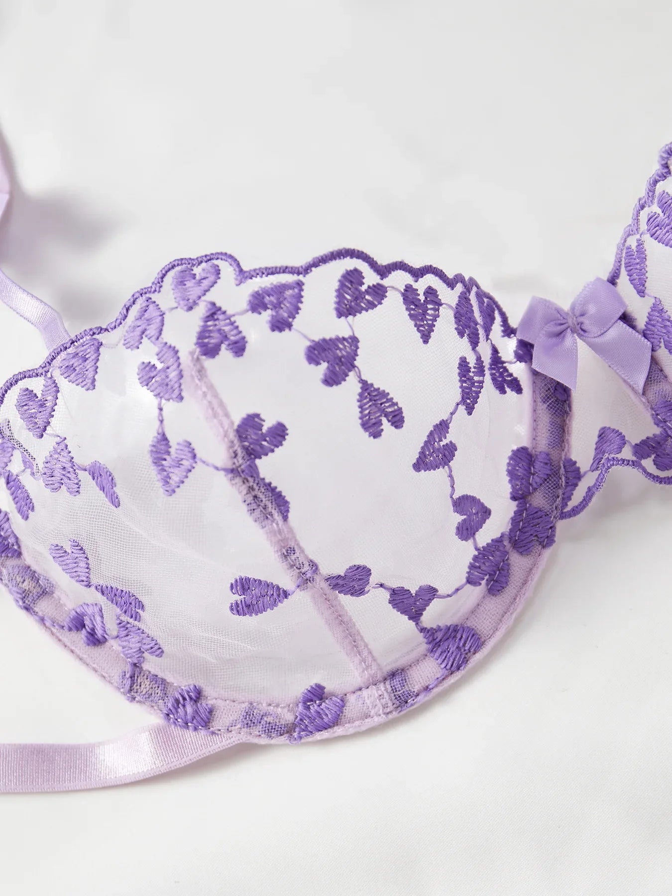 French Lace Heart Bra Set Girls Sexy Women Bralette Adjustable Transparent Embroidery Underwear Thong Bras Lingerie Panties Sets