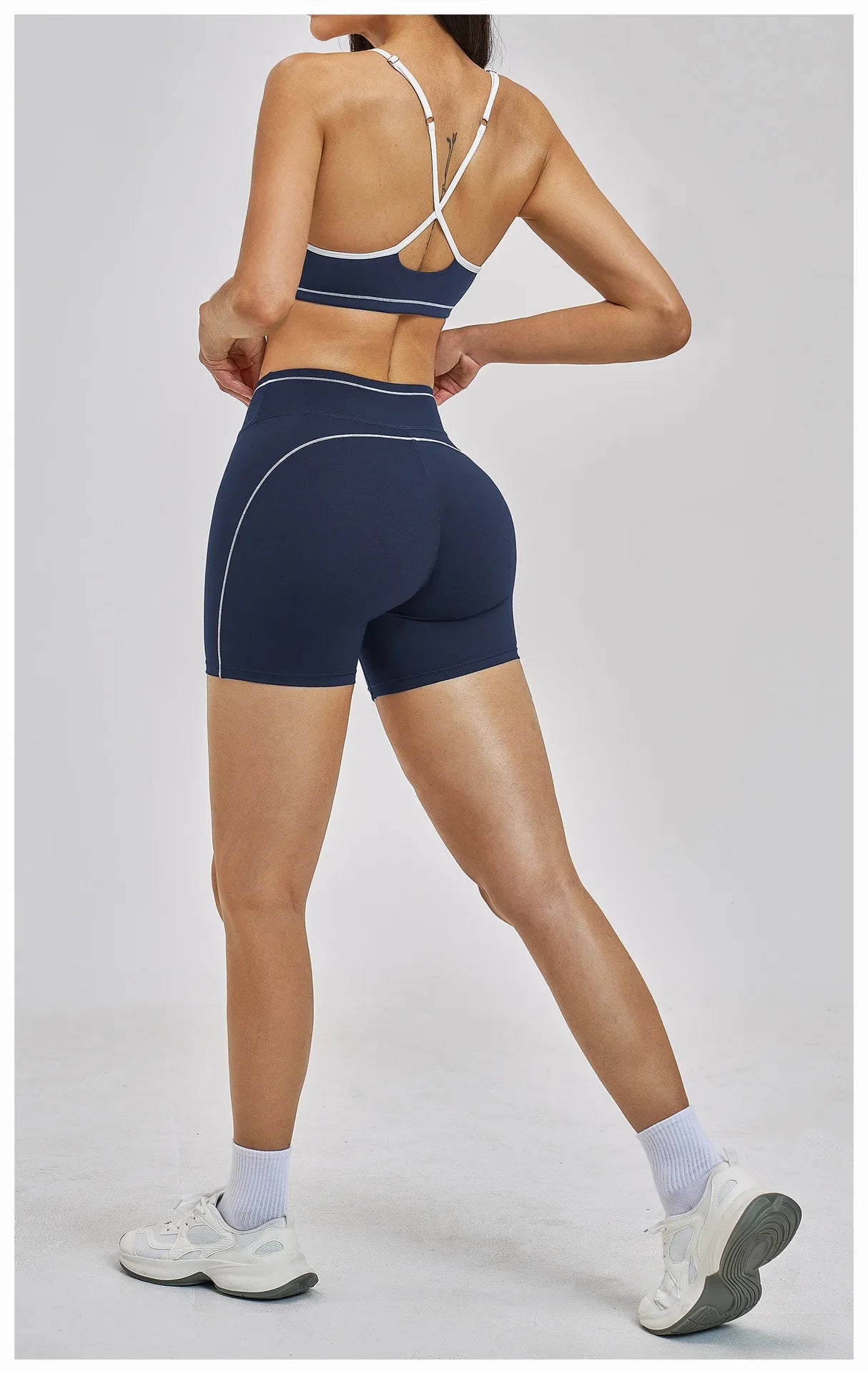 Yoga Bra U-Shaped Adjustable Shoulder Strap Cross Back Women Fitness Sports Bra Top Gym Yoga Athletic Tight Workout Jog Soft Pad