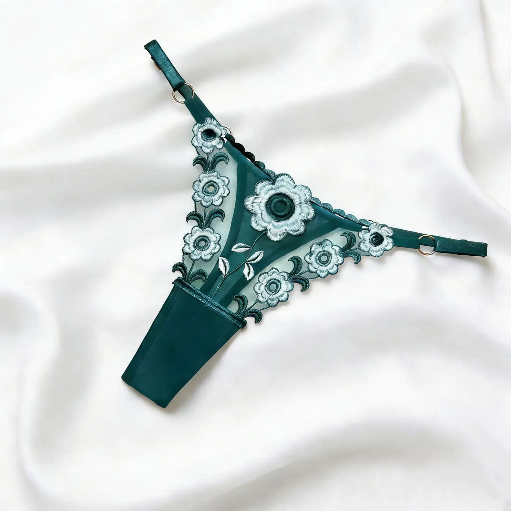 Thin Sexy Girls G String Thong Lace Panties Women Briefs Embroidery Hollow Out Transparent Underwear Female Lingerie