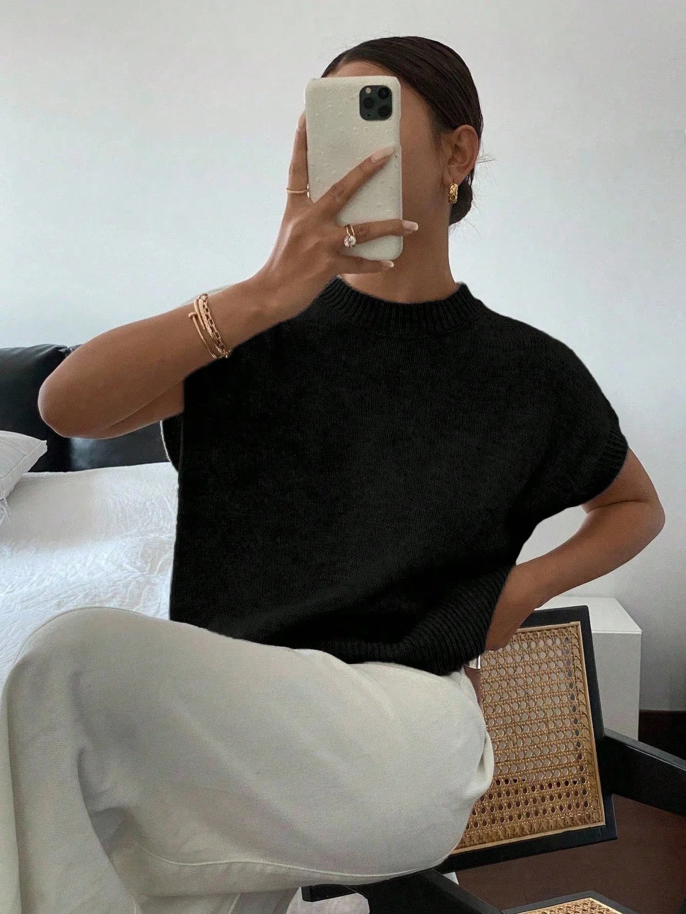 Women's Elegant Short Sleeve Knit Sweater Casual O-Neck Straight Dropped Shoulders Comfort Sweater Vest Spring/Fall