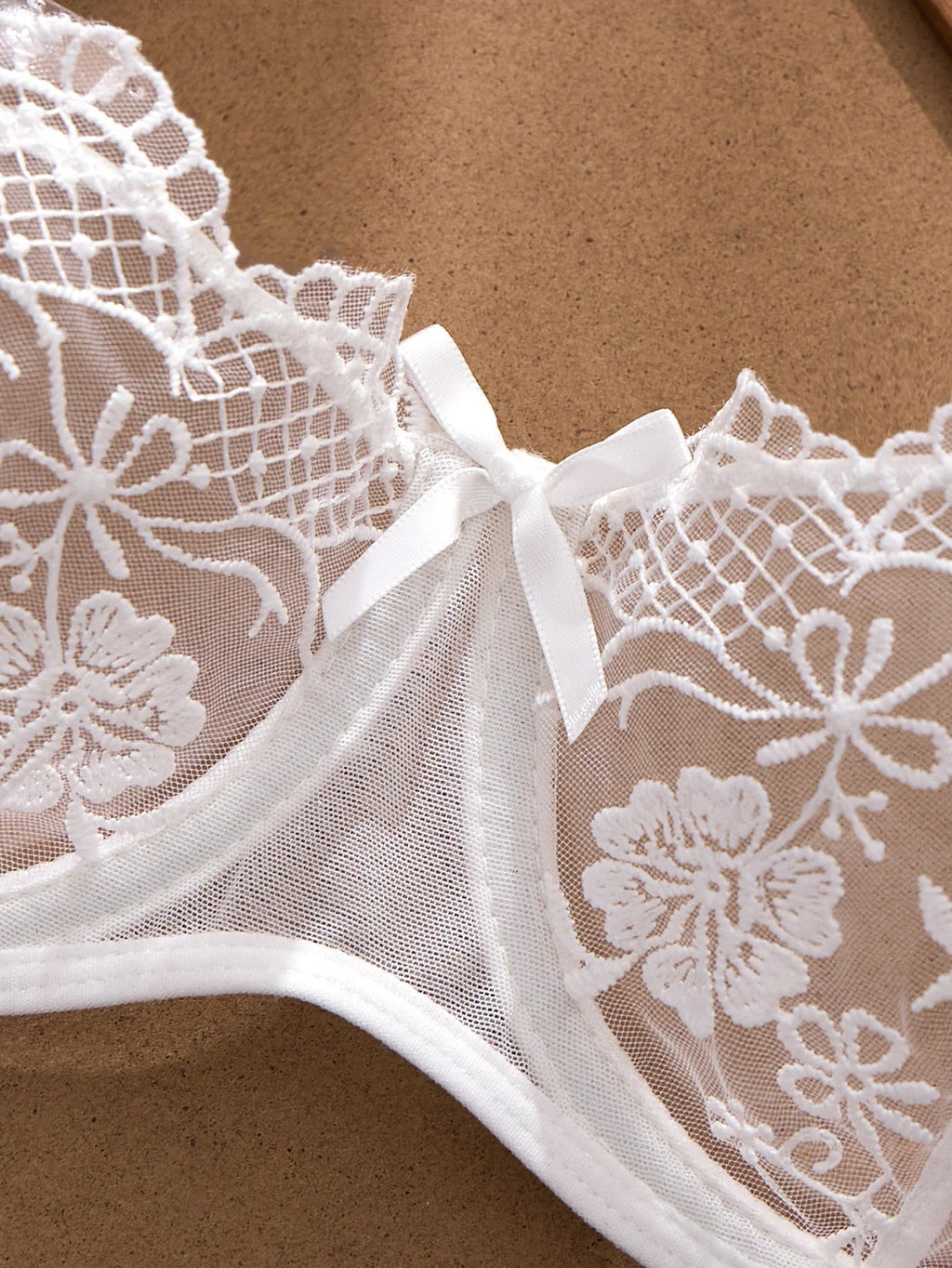 Lady Floral Embroidery Lingerie Set Women Sheer Bra and Brief Underwear Set Satin Sexy Intimates Underwear