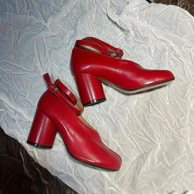 Ins style Vintage Soft Leather Split Toe Tabi Women Pumps Fashion Ankle Strap Thick High heels Spring Autumn Casual Chunky Shoes