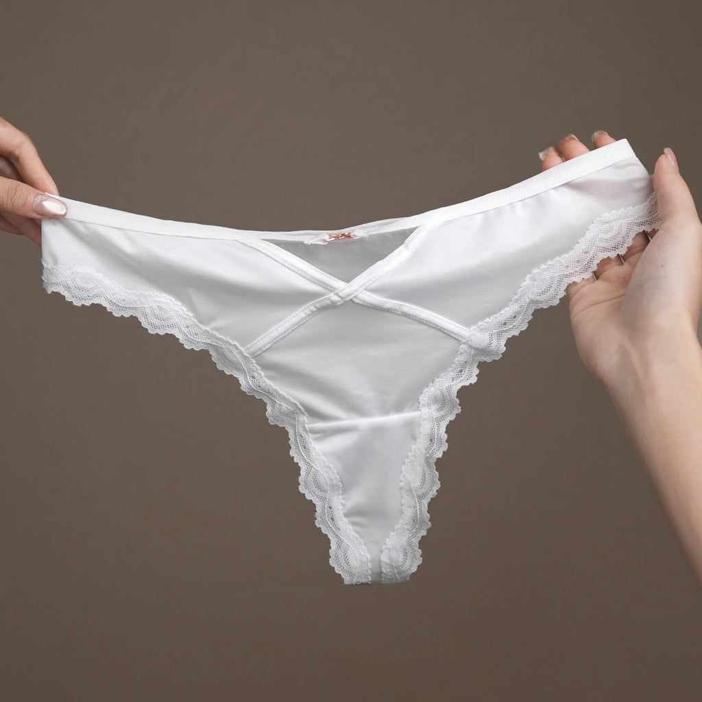 Heart Metal Sexy G String Underwear Women Panties T-Back Briefs Female Lingerie Transparent Erotic Girls Thongs Bikini