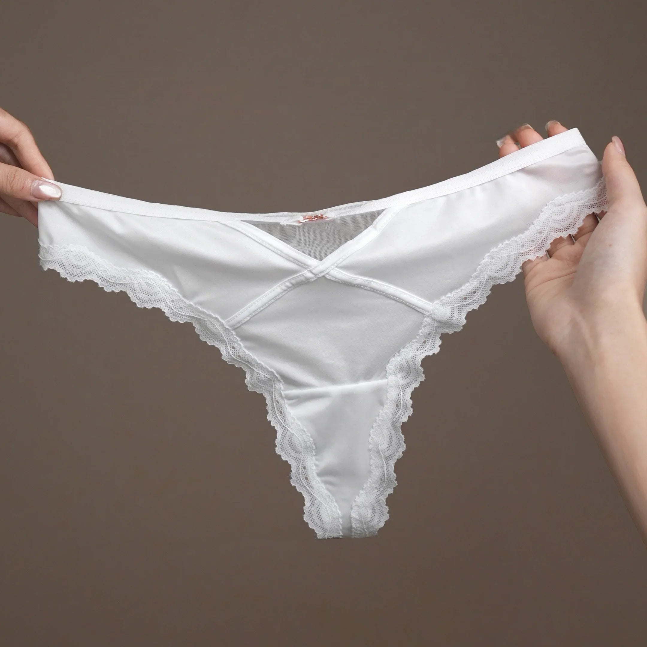 Heart Metal Sexy G String Underwear Women Panties T-Back Briefs Female Lingerie Transparent Erotic Girls Thongs Bikini