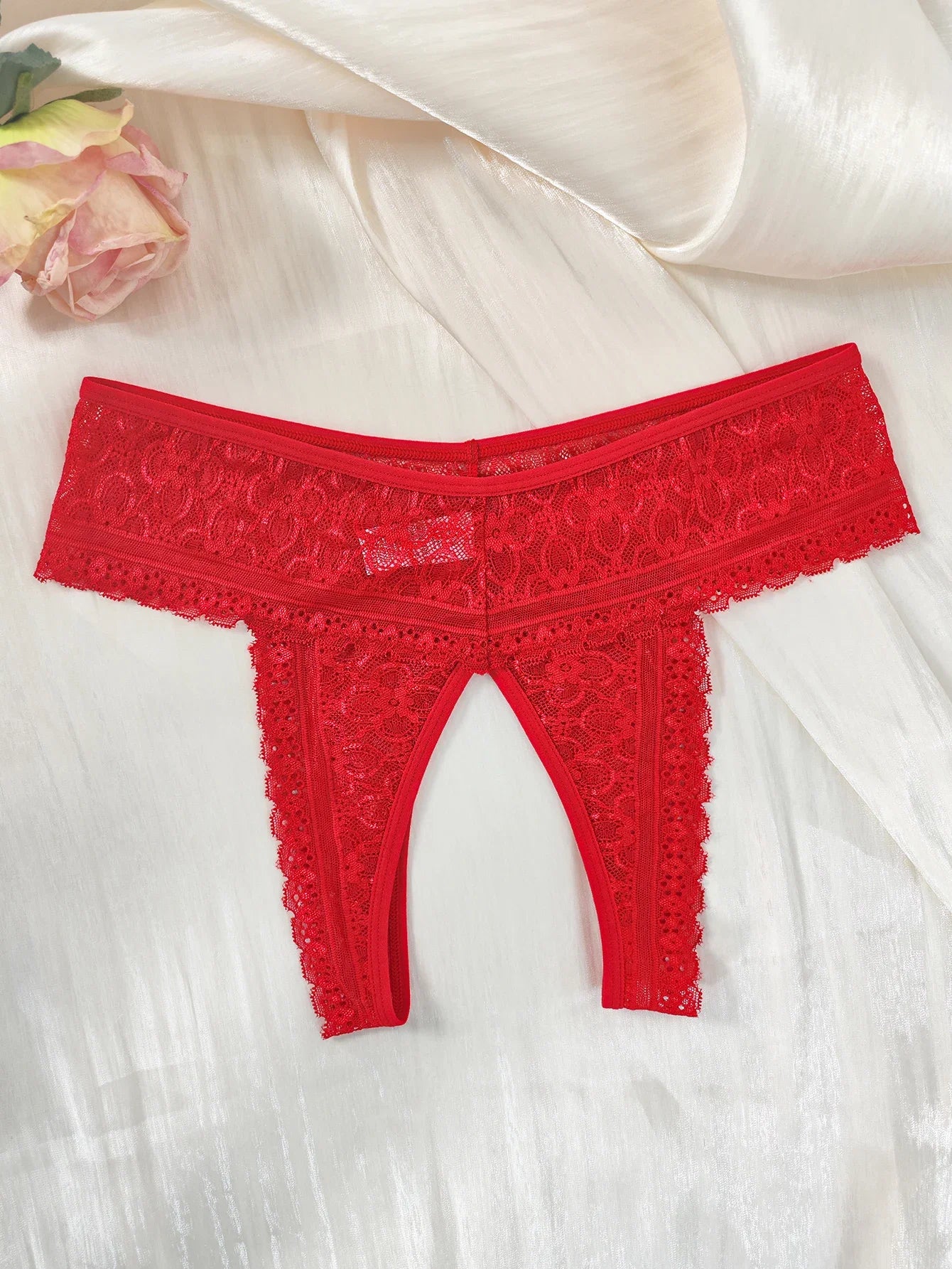 1pcs Women's Sexy Red Lace Open Crotch Thong Panties Floral Lace See Through Low Rise Intimate Lingerie for Ladies Nightwear