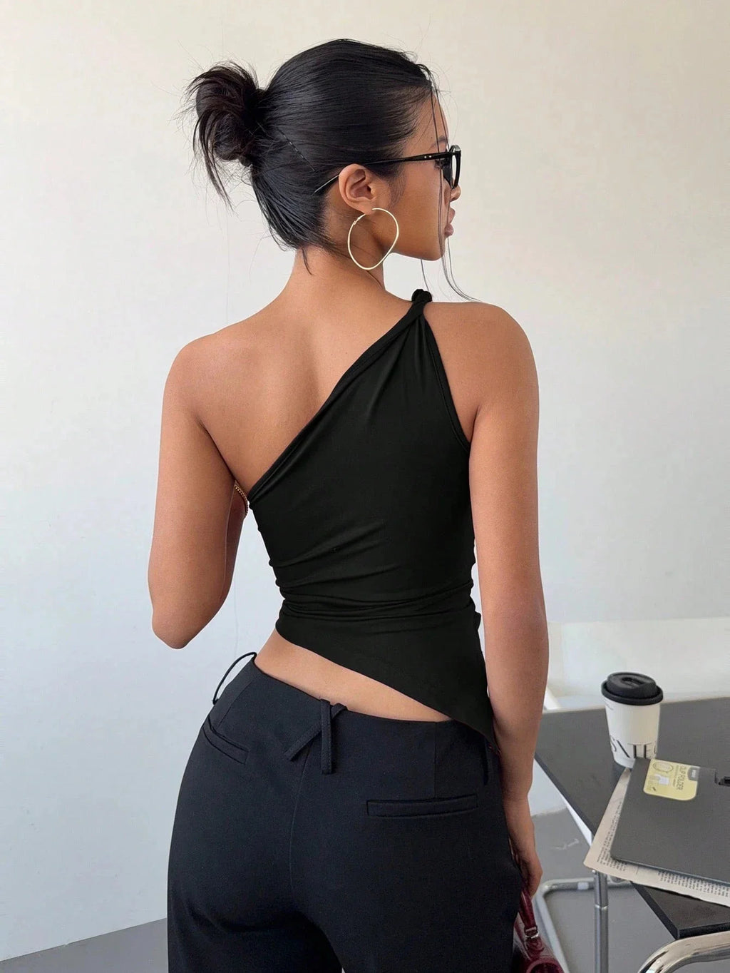 Women's Sexy One Shoulder Asymmetry Hem Crop Top Shoulder Knot Desigh Backless Slim Fit Cami Top streetwear 2025 Summer