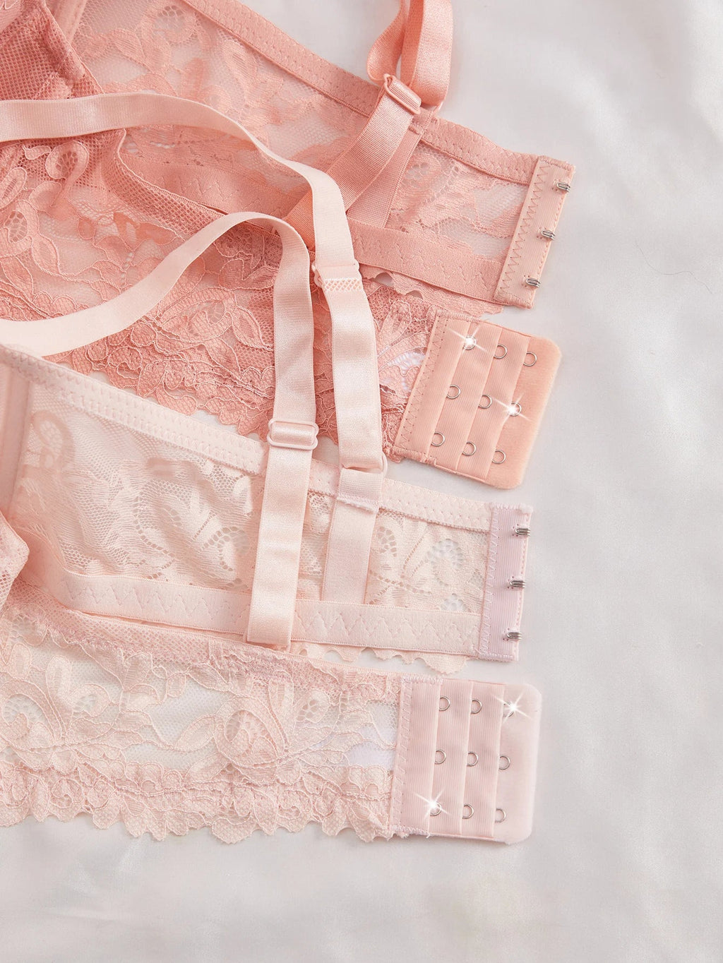 4PCS Plus Size Women's Bras Floral Lace Underwire Underwear Set Side Support Push Up Daily Comfort Full Cup Lingerie Set