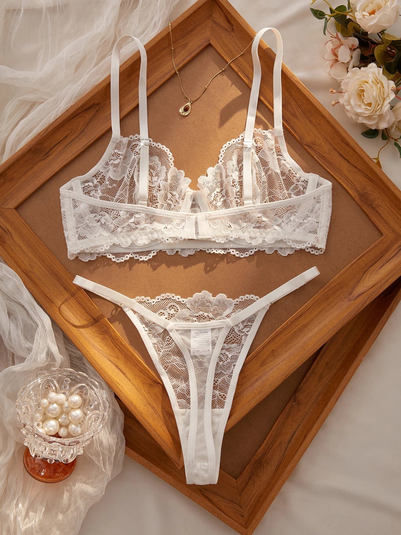 Sexy Lace Floral Underwear Set Women's Ultra-Thin Bra Set 2-Piece Bra And Panties Combo for Ladies