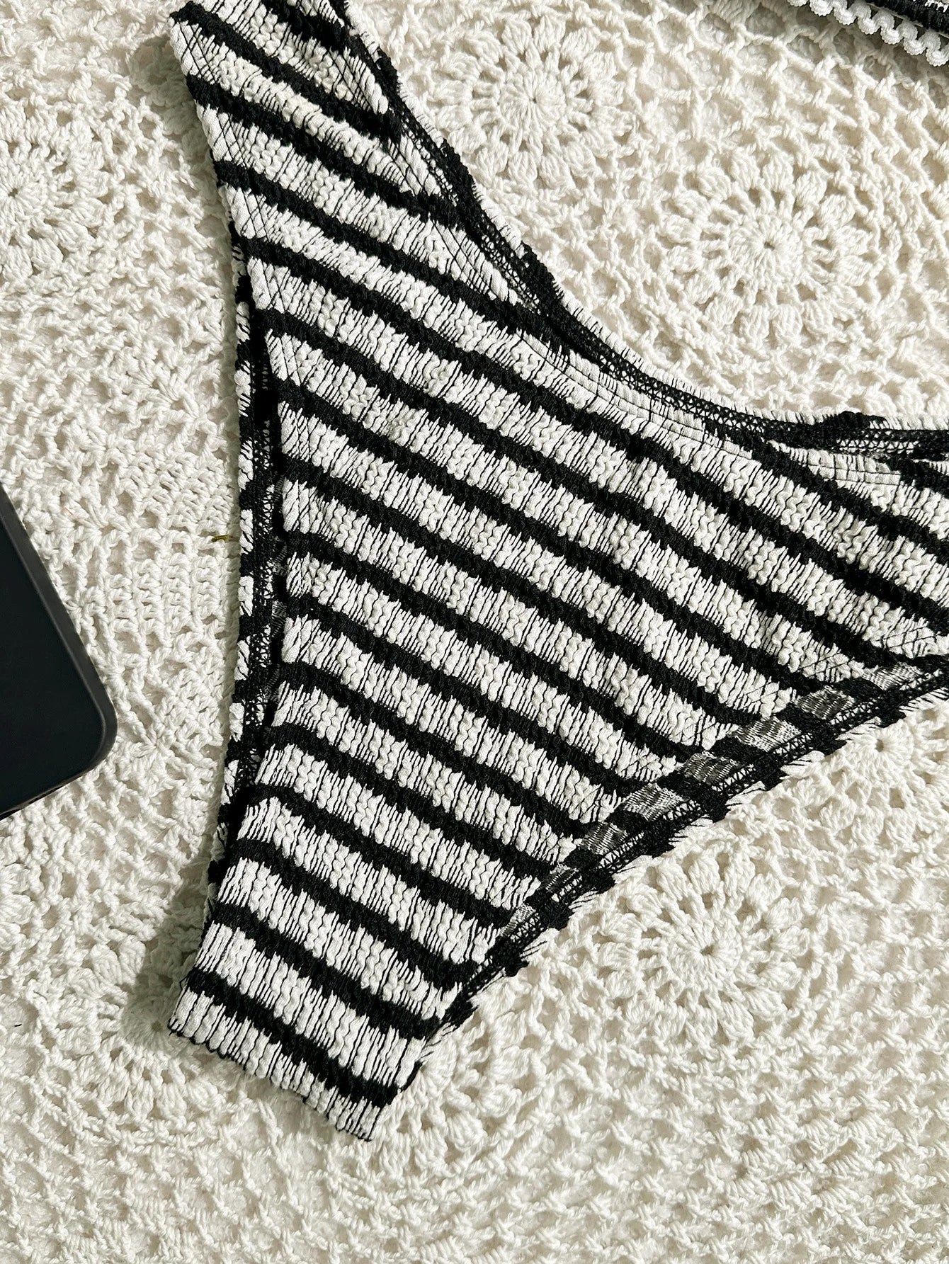 Sexy Black Striped Bikinis 2025 Women Halter Pleate Push Up Micro Swimsuit Brazilian Beach Bathing Suit Holiday Thong Swimwear