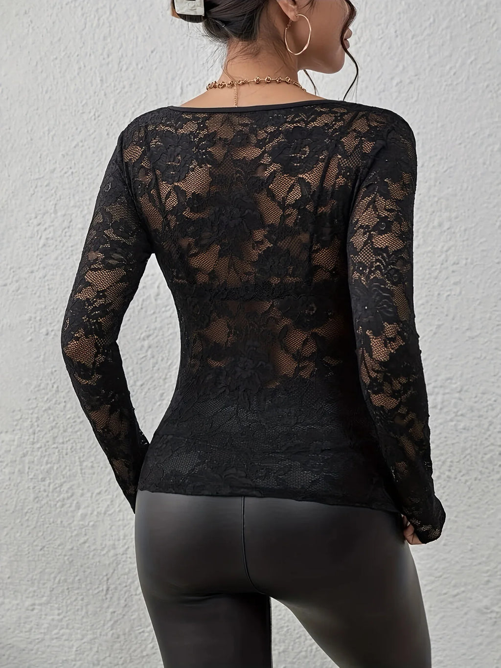 Women Sexy Base Layer Shirt Solid Black Sheer Lace Top Slim Flower Scallop Trim V Neck Long Sleeve T-shirt Trendy Tight Lace Top