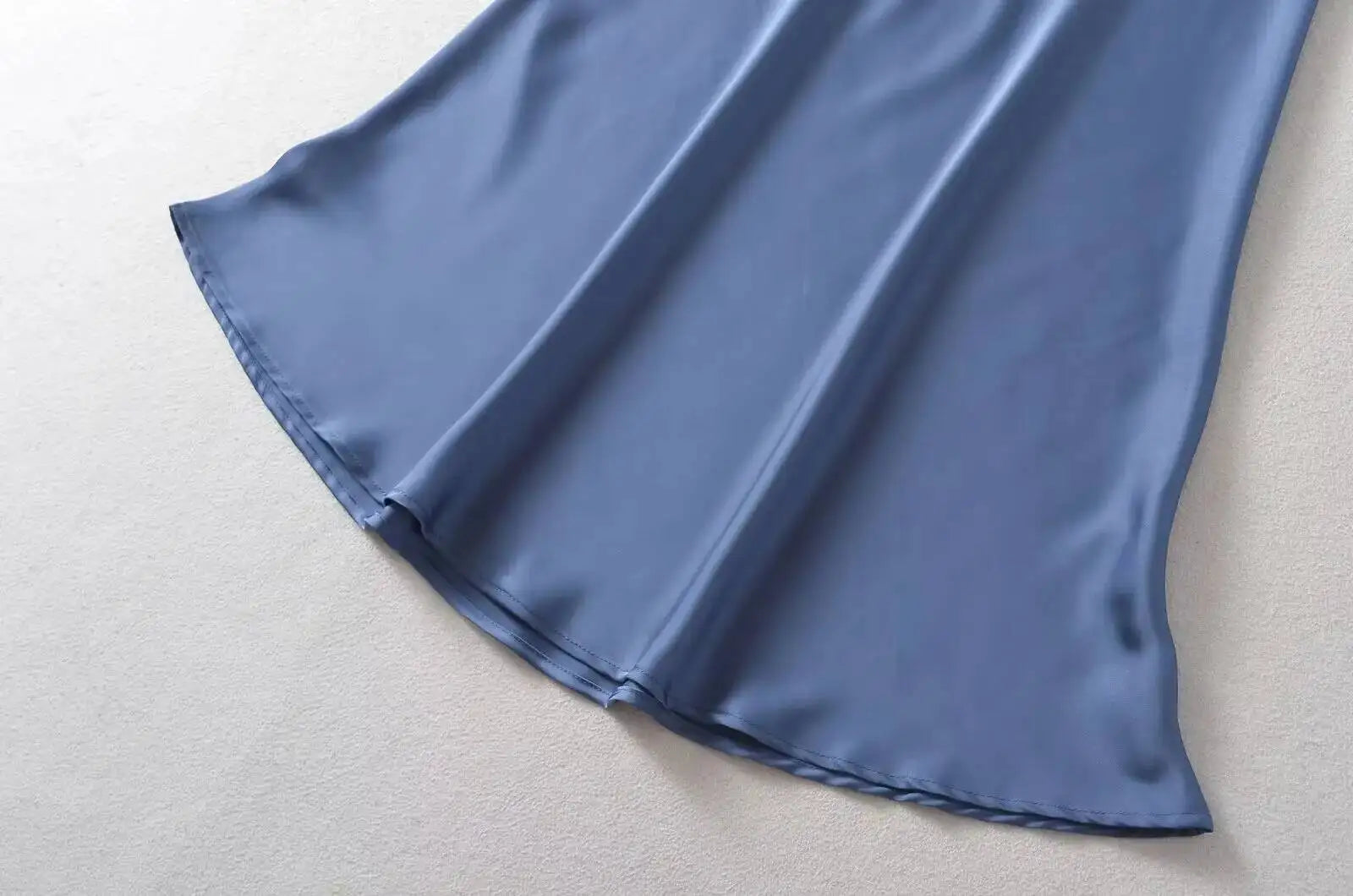 2026 Summer New High Waist Wrap Hip Slim Half Length Skirt Women Design Sense Niche Leisure Solid A-line Fishtail Skirt V38V
