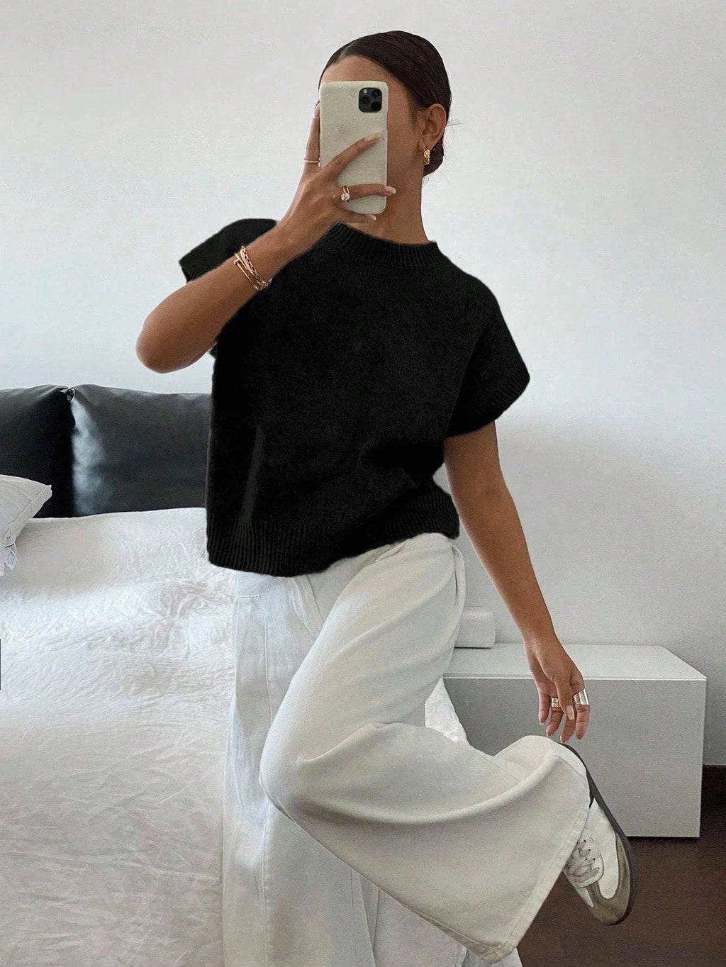 Women's Elegant Short Sleeve Knit Sweater Casual O-Neck Straight Dropped Shoulders Comfort Sweater Vest Spring/Fall
