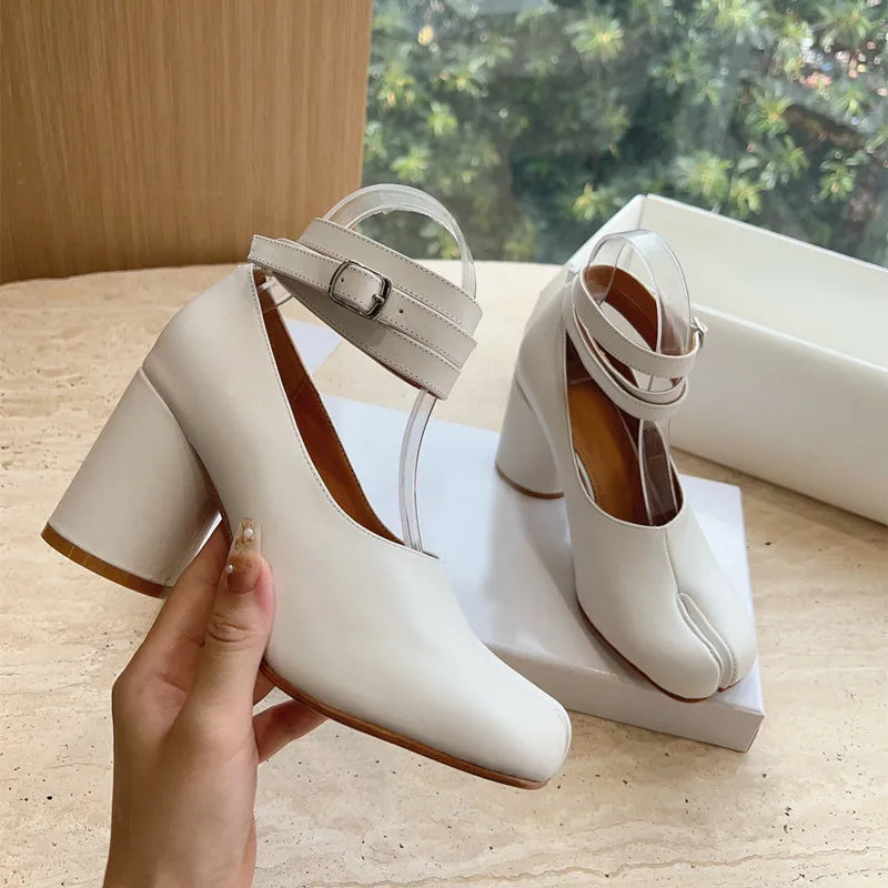 Ins style Vintage Soft Leather Split Toe Tabi Women Pumps Fashion Ankle Strap Thick High heels Spring Autumn Casual Chunky Shoes