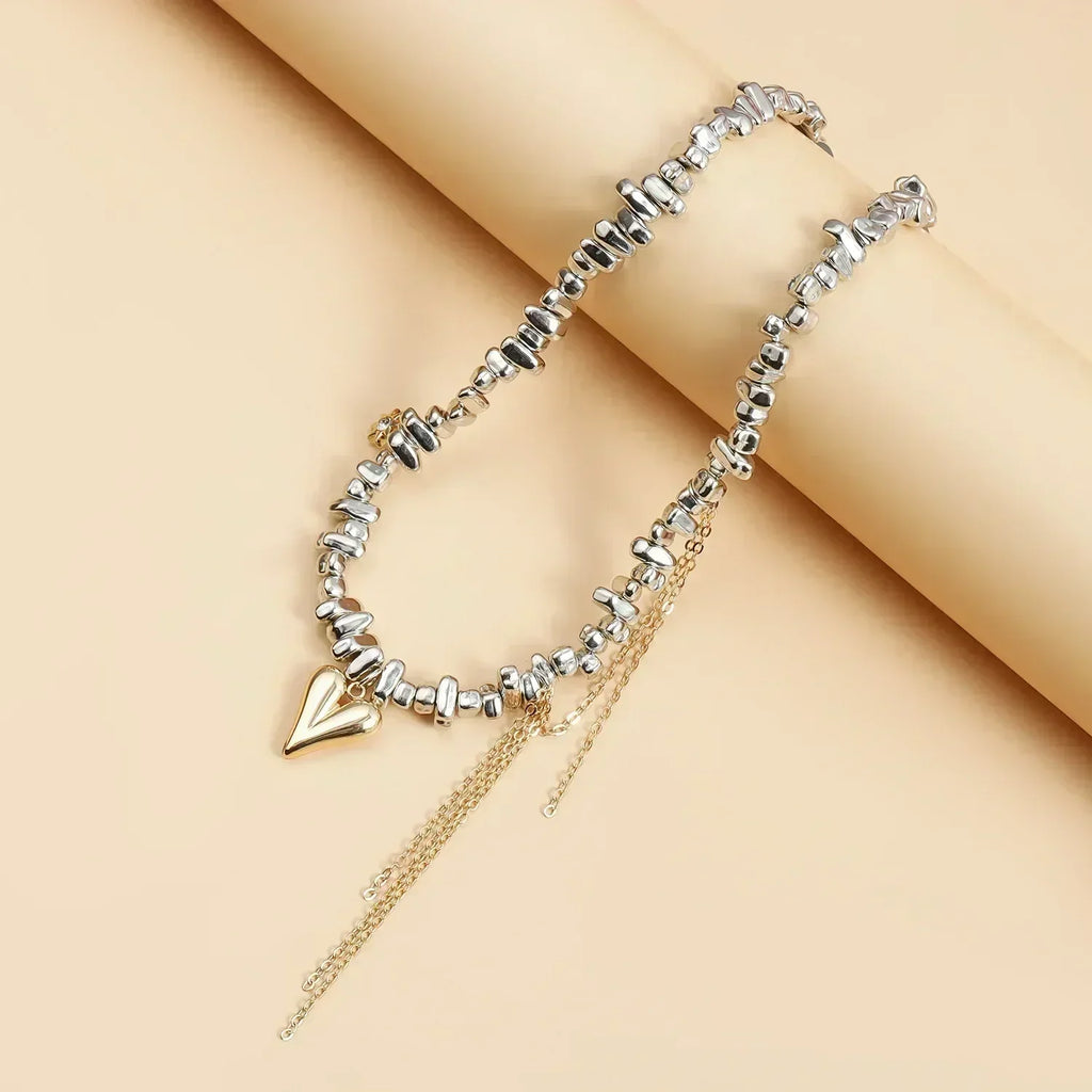 Fashion Heart Beaded Necklace for Women Boho Elegant Irregular Crystal Chain Y2K Choker Exquisite Party Gift Jewelry Accessories
