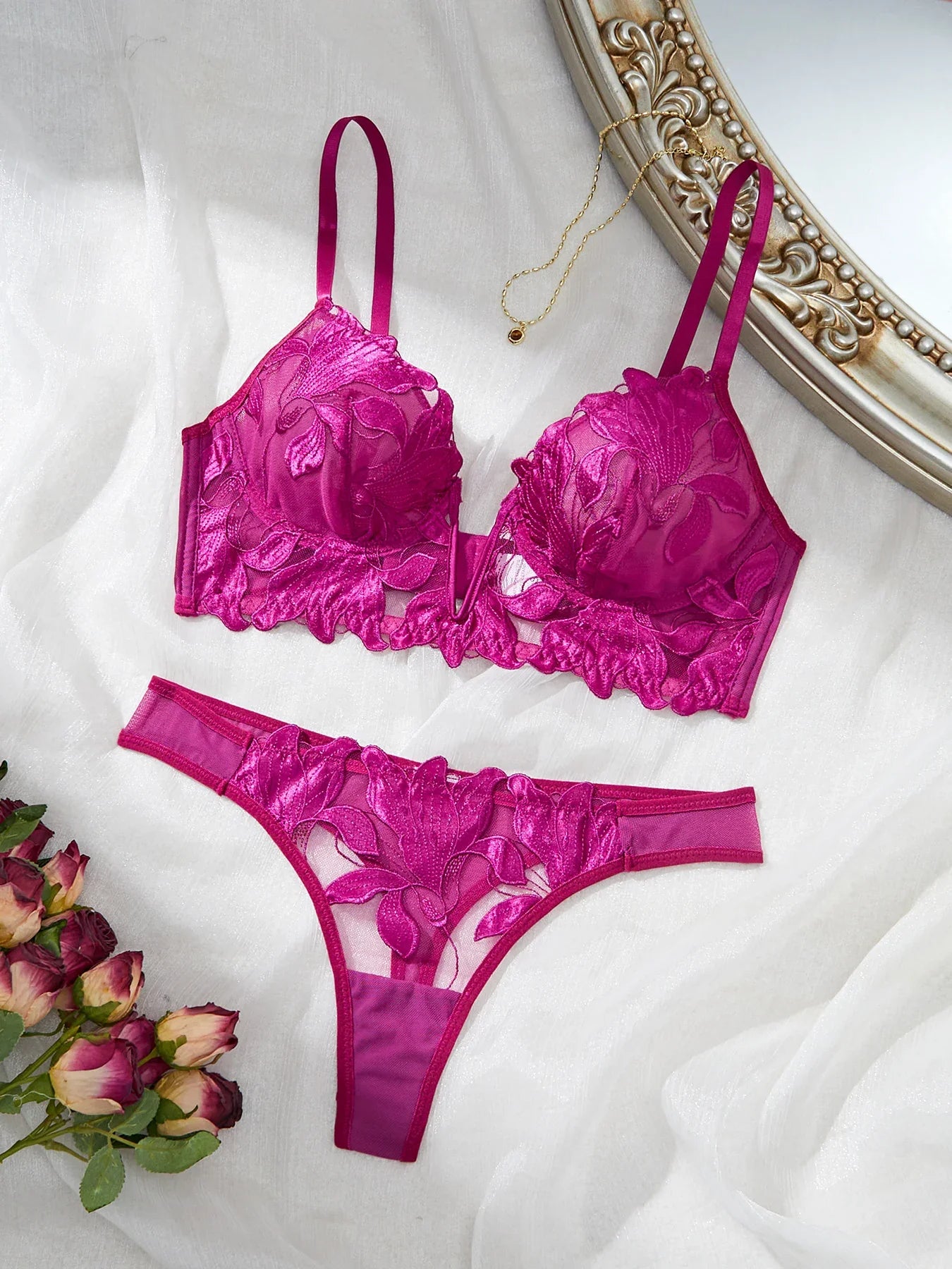 Floral San Valentín encantador breve panty ropa interior Sexy camisón elegante V ropa interior breve conjunto para dama