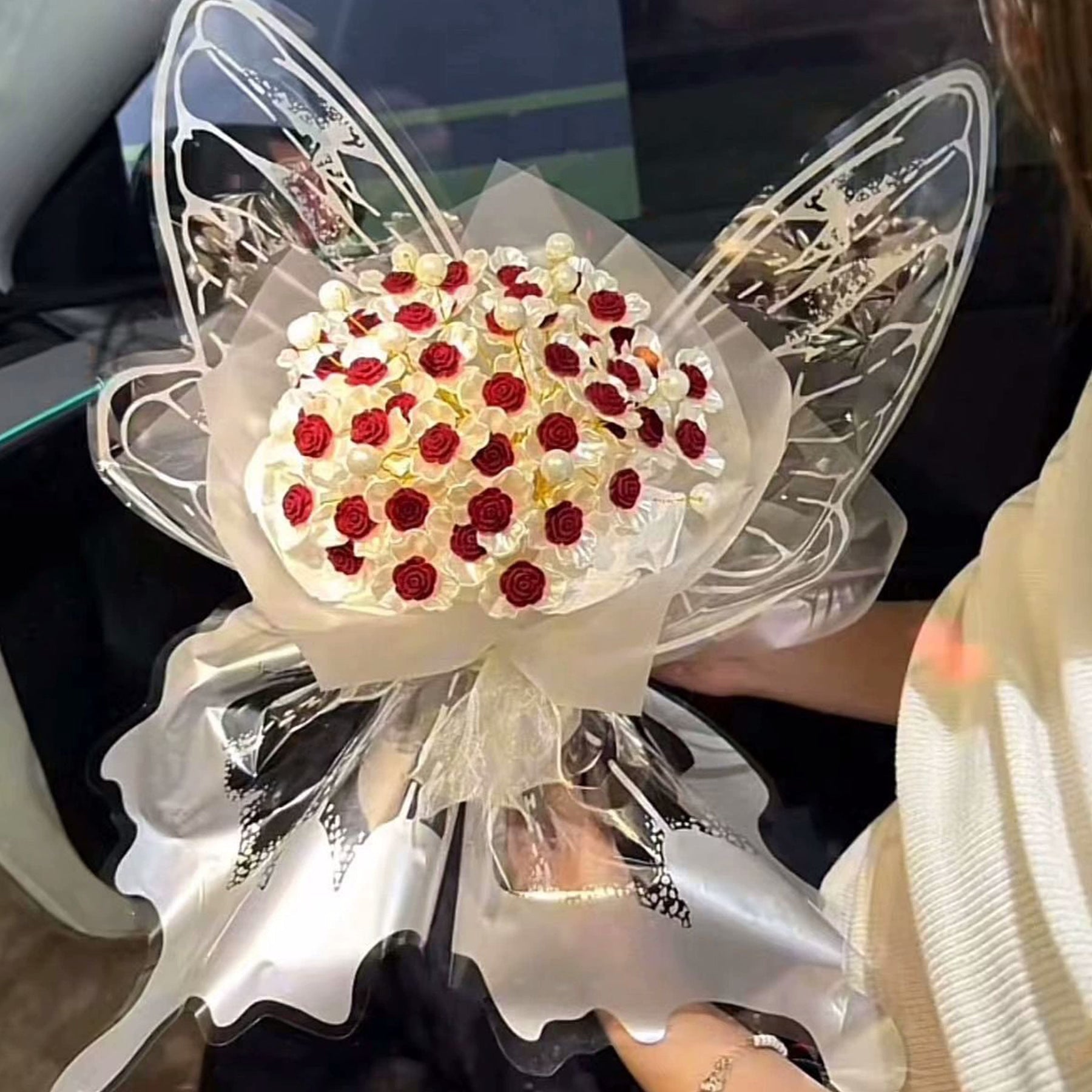 Dreamy Butterfly Rose Hand Bouquetperfect Rose Arrangement For Valentines Day Ideal As A Gift For Your Girlfriend Or Bestie