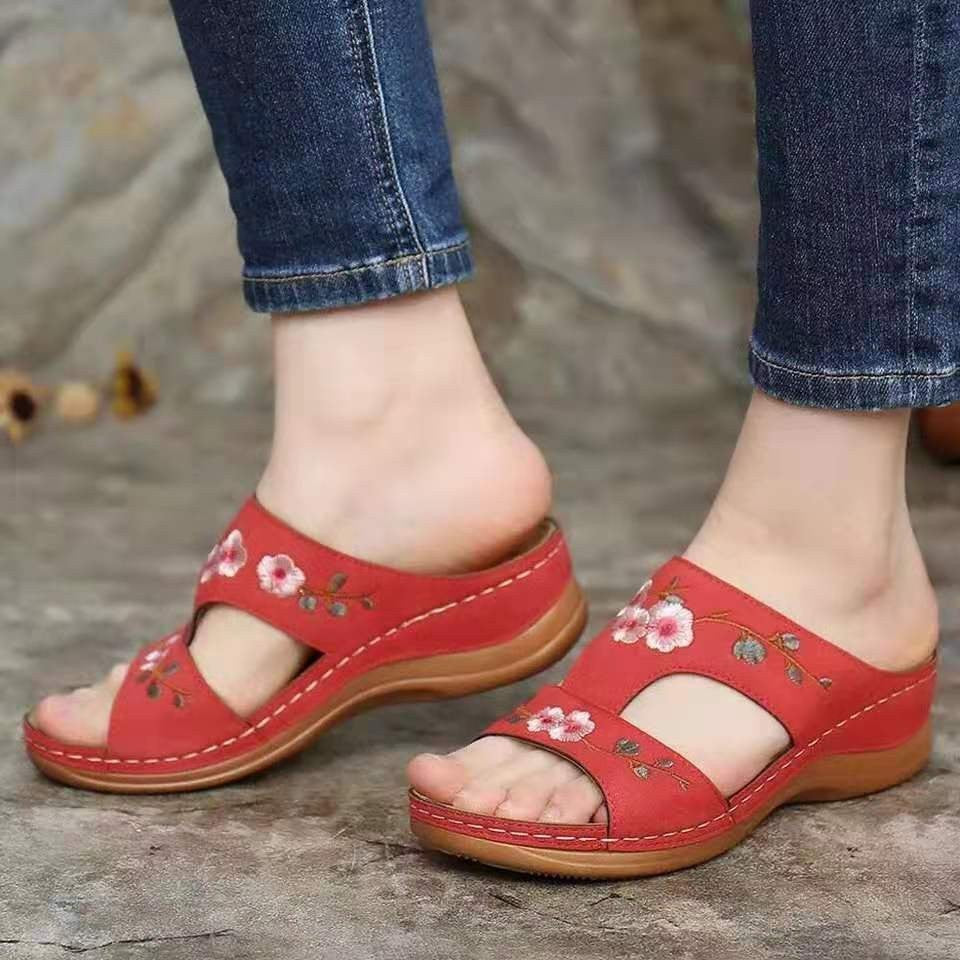 Wedge Heel Retro Stitched Embroidered Ethnic Style Women's Platform Slippers