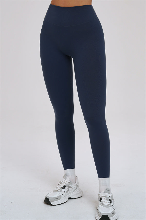 The Svelte Tank Top Leggings 2-Piece Set