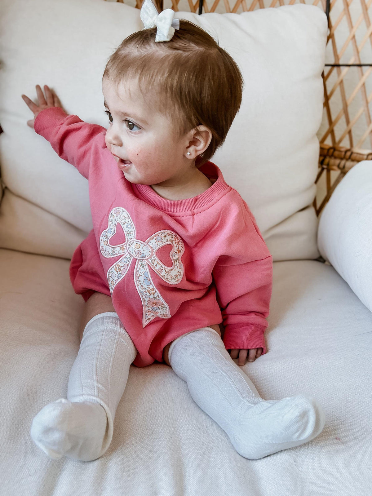 Pink Baby Romper: Floral Bow Applique Sweatshirt Outfit