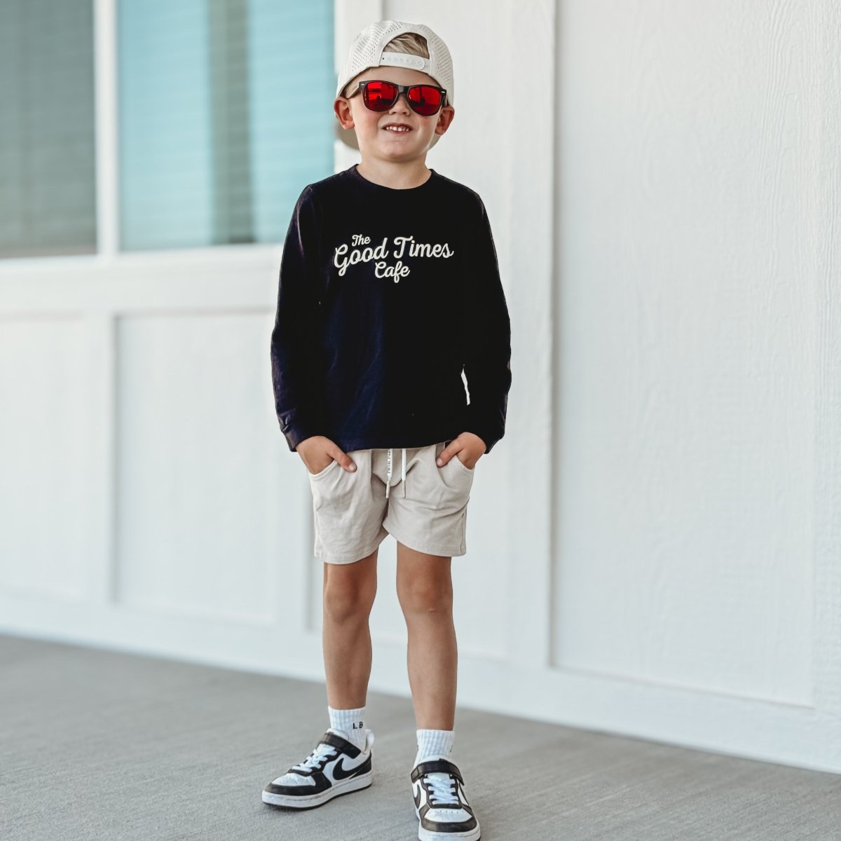 THE GOOD TIMES CAFE LONG SLEEVE - SOLID BLACK